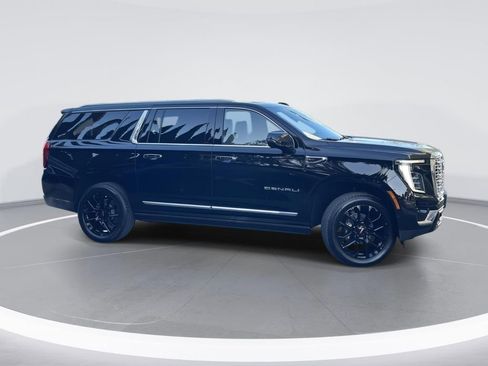 New 2026 GMC Yukon XL Denali w/ Denali Reserve Package AWD/4WD image 2