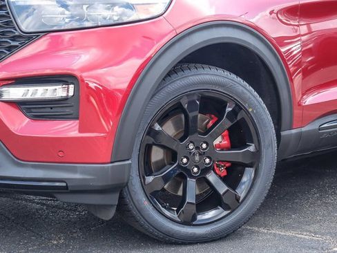 Certified 2022 Ford Explorer ST w/ Equipment Group 401A AWD/4WD image 4