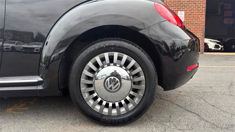 Used 2014 Volkswagen Beetle 1.8T FWD image 5