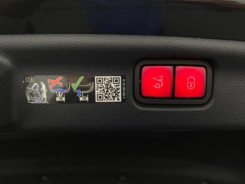 Certified 2025 Mercedes-Benz C 43 AMG 4MATIC Sedan image 6