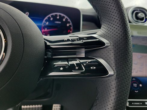 Certified 2026 Mercedes-Benz GLC 300 4MATIC image 23