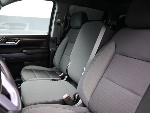 Used 2024 GMC Sierra 1500 SLE RWD image 30