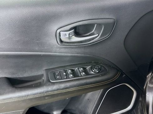 Used 2017 Jeep Compass Limited w/ Safe & Security Group image 32