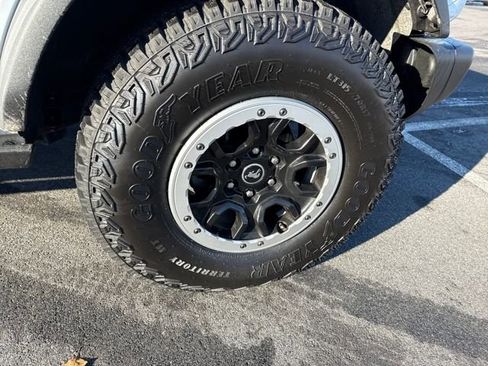 Used 2022 Ford Bronco Badlands w/ Sasquatch Package image 9