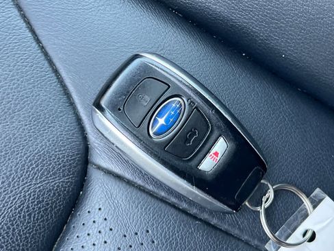 Used 2020 Subaru Crosstrek 2.0i Limited w/ Moonroof Package w/Navigation AWD/4WD image 27