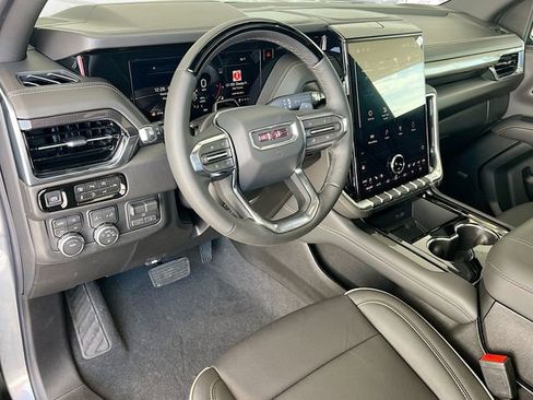 New 2026 GMC Yukon XL Elevation w/ Elevation Premium Package image 6