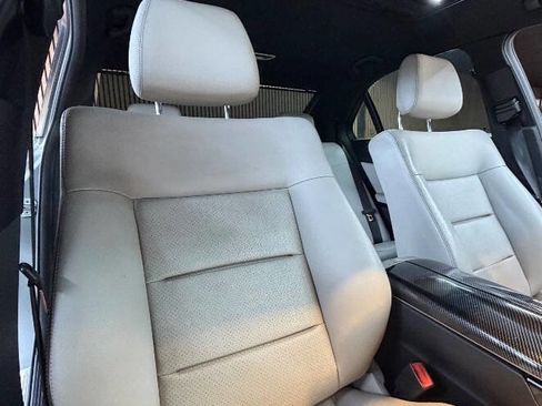 Used 2011 Mercedes-Benz E 350 Sedan image 3