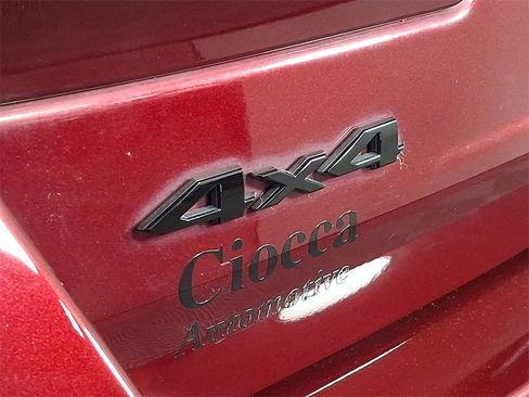 Used 2023 Jeep Grand Cherokee Altitude image 28