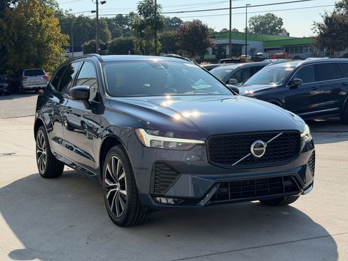 Used 2024 Volvo XC60 B5 Plus w/ Protection Package Premier AWD/4WD image 7