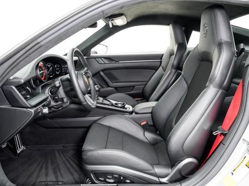 Certified 2024 Porsche 911 GT3 RWD image 6