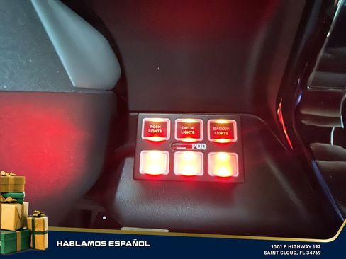 Used 2025 GMC Sierra 1500 AT4 w/ AT4 Premium Package image 22