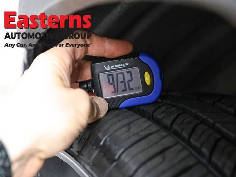 Used 2021 Toyota RAV4 LE image 26