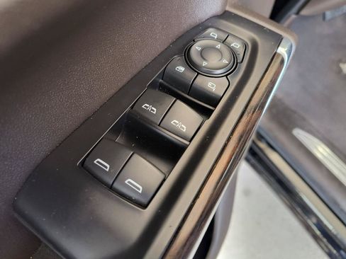 Used 2021 GMC Sierra 1500 SLT AWD/4WD image 14