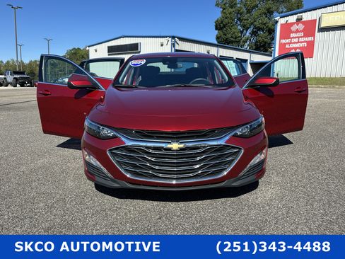 Used 2024 Chevrolet Malibu LT image 31