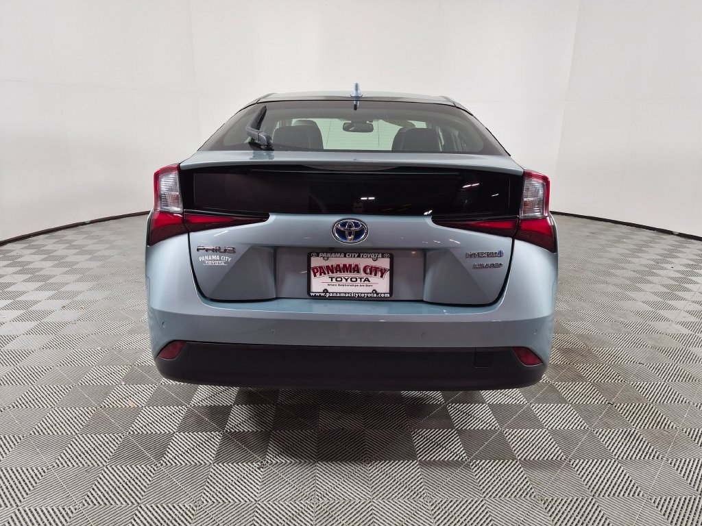 Used 2022 Toyota Prius Limited w/ Premium Convenience Package FWD image 4