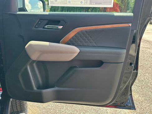 New 2026 GMC Canyon Denali AWD/4WD image 15