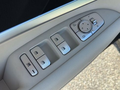 New 2026 Genesis G70 2.5T image 22