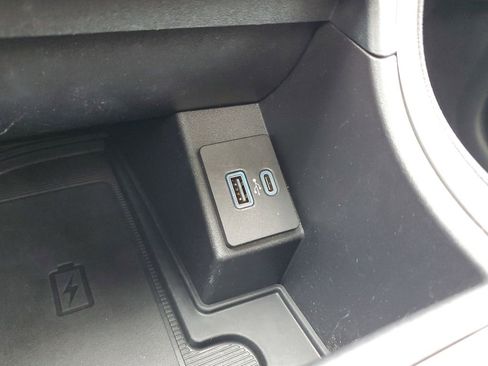 Used 2023 Ford Edge SEL w/ Convenience Package image 30