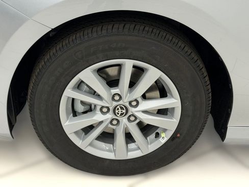 New 2026 Toyota Camry LE AWD/4WD image 10