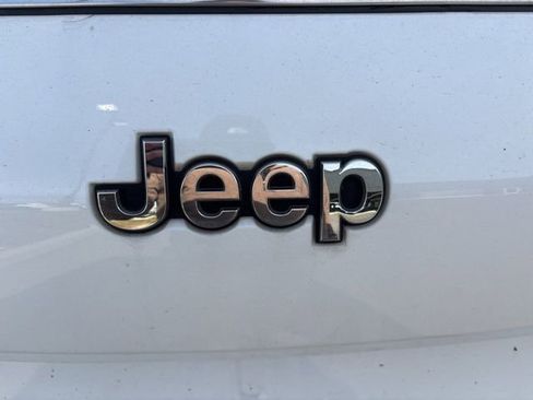 Used 2021 Jeep Grand Cherokee L Limited image 14