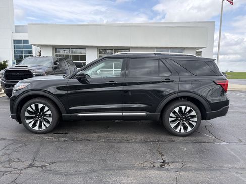 New 2026 Ford Explorer Platinum w/ LUX Leather Package AWD/4WD image 18