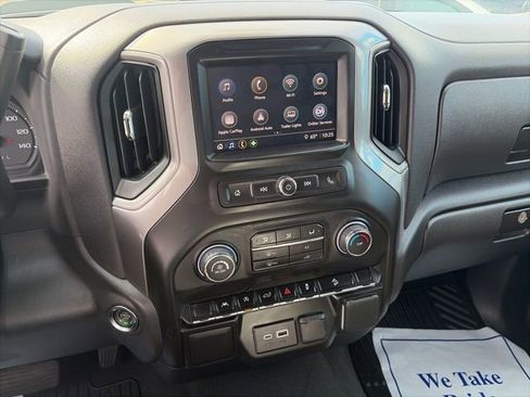 Used 2026 Chevrolet Silverado 1500 Custom Trail Boss w/ Turbomax Blackout Package AWD/4WD image 15