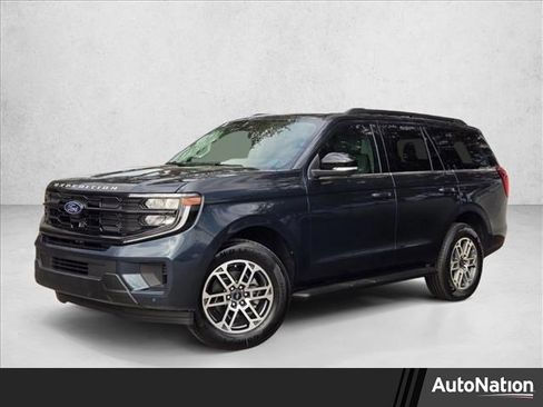 New 2026 Ford Expedition Active image 1