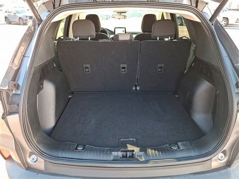 Used 2022 Ford Escape SE w/ SE Sport Appearance Package image 28