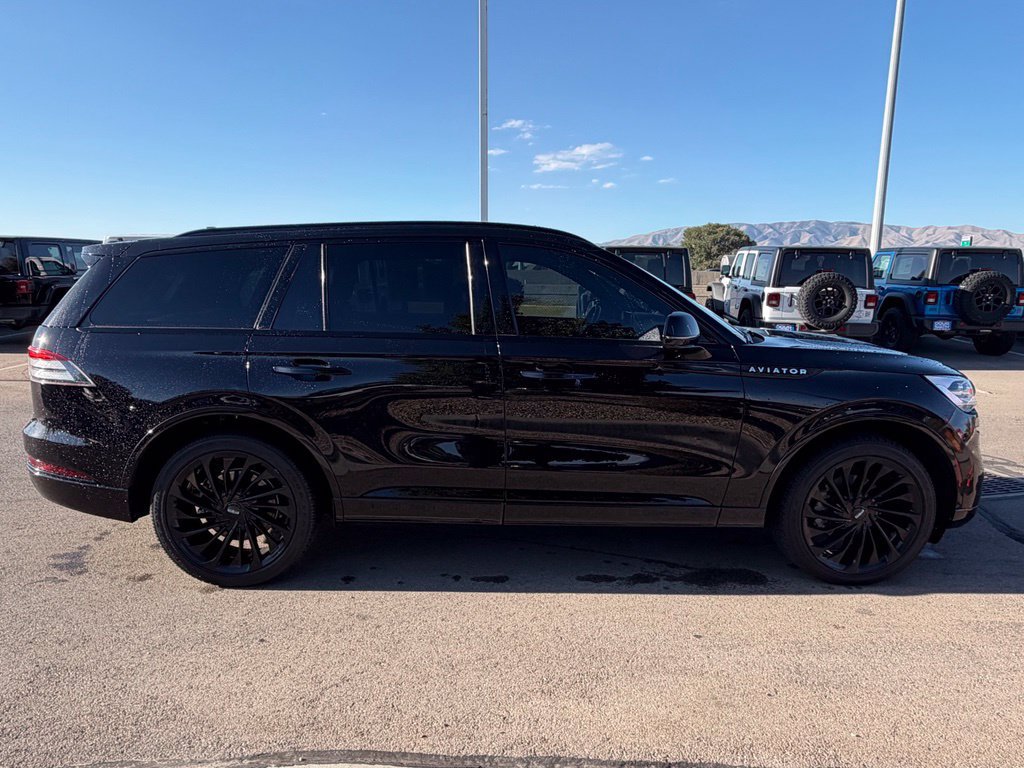 Used 2023 Lincoln Aviator Reserve w/ Equipment Group 201A AWD/4WD image 5
