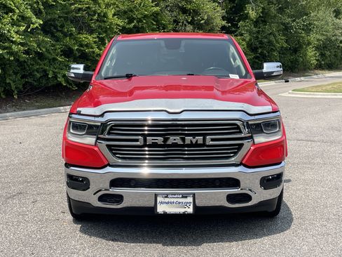 Used 2019 RAM 1500 Laramie AWD/4WD image 3