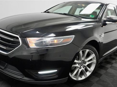 Used 2016 Ford Taurus Limited FWD image 44
