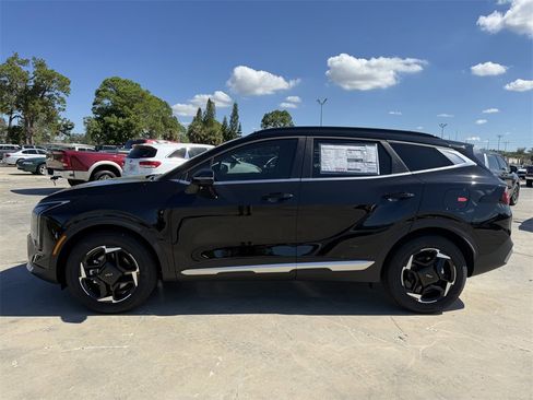 New 2026 Kia Sportage EX w/ EX Panorama Roof Package image 7
