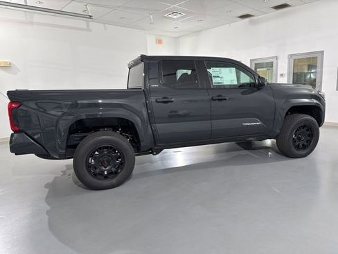 New 2025 Toyota Tacoma SR5 image 7
