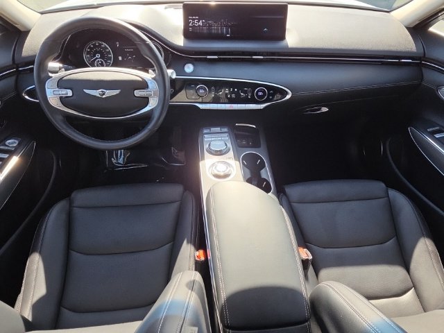 Used 2025 Genesis GV70 2.5T w/ Select Package AWD/4WD image 13