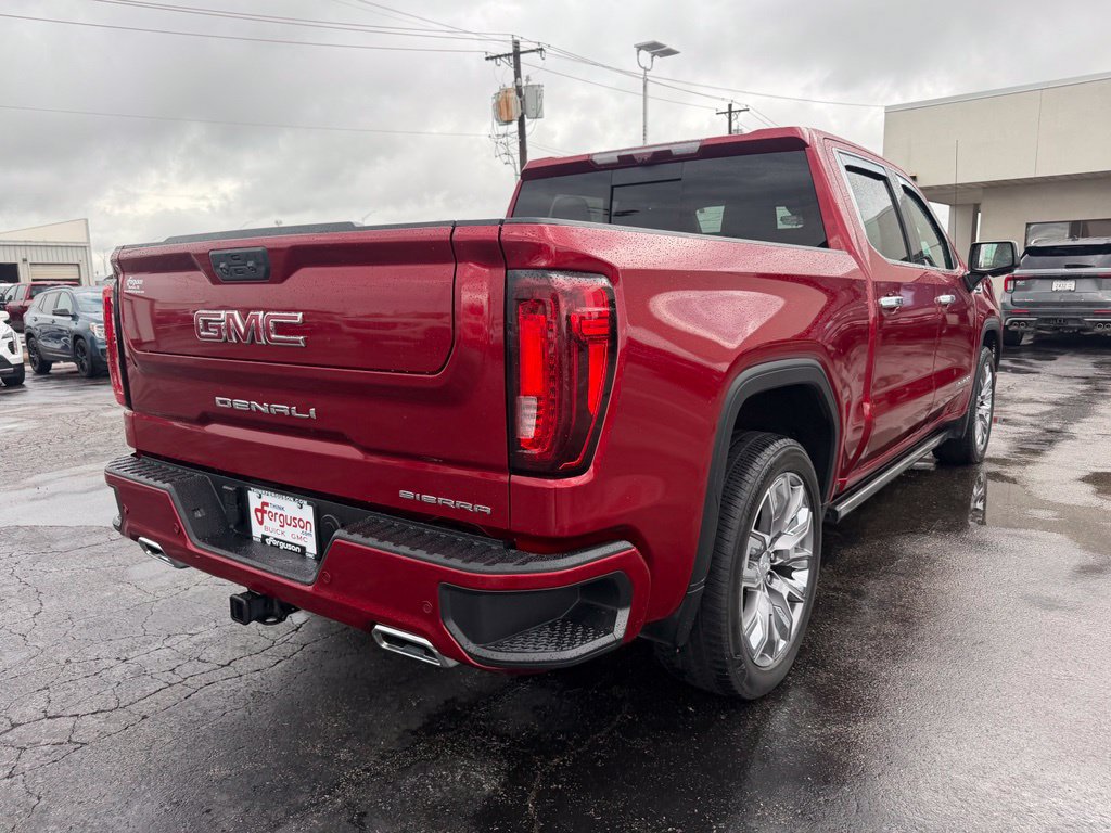 Used 2023 GMC Sierra 1500 Denali w/ Denali Reserve Package AWD/4WD image 3