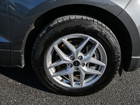 Used 2024 Ford Edge SEL w/ Convenience Package image 15