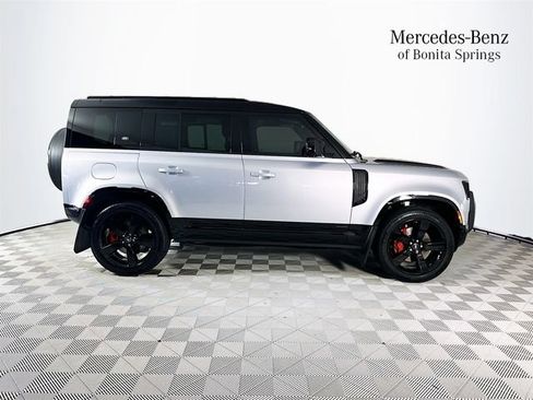 Used 2024 Land Rover Defender 110 X AWD/4WD image 8