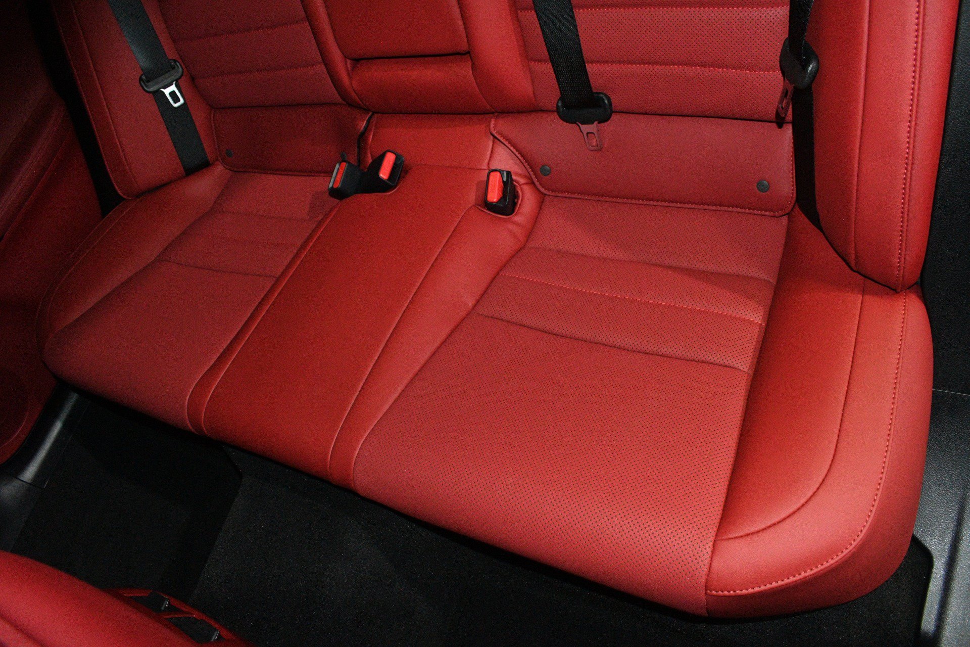 Used 2025 Lexus IS 350 F Sport RWD image 19