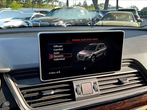 Used 2018 Audi Q5 2.0T Premium Plus w/ Premium Plus Package AWD/4WD image 36