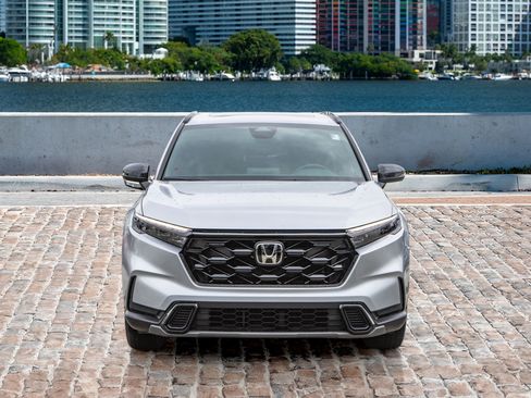 Used 2024 Honda CR-V Sport image 2