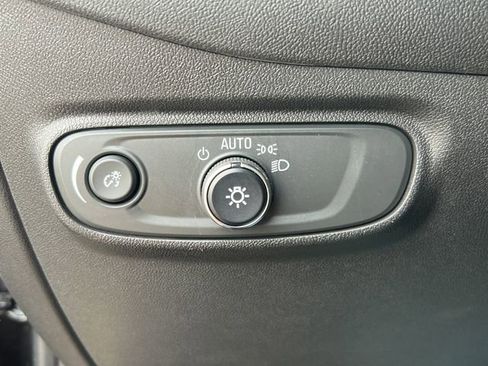 Certified 2023 Chevrolet Equinox RS image 13