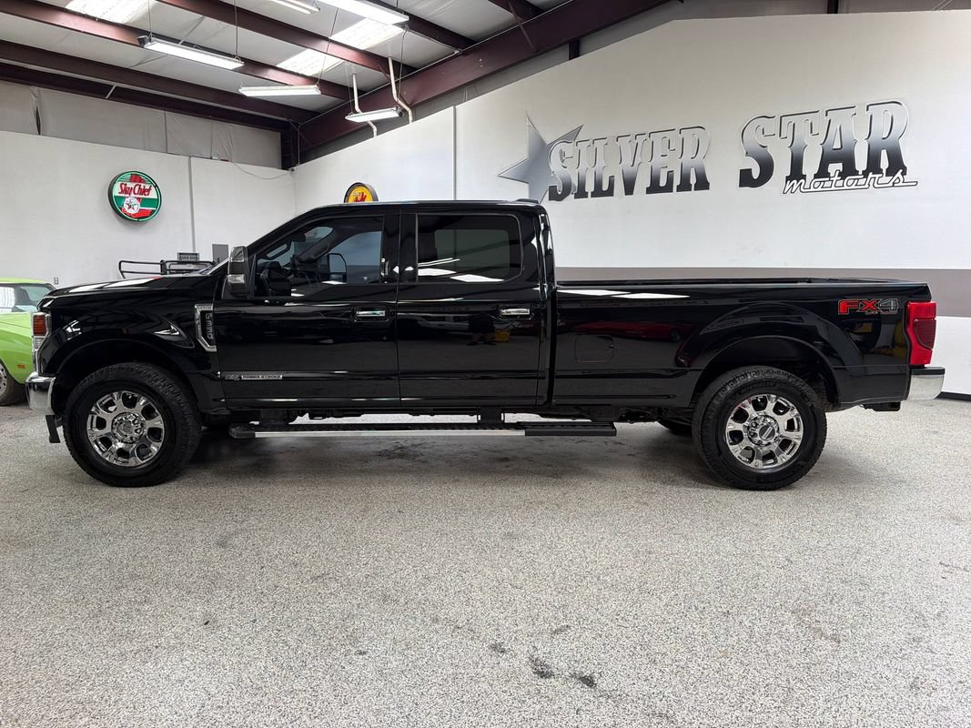 Used 2020 Ford F350 Lariat w/ Lariat Ultimate Package AWD/4WD image 3