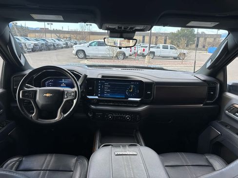 Used 2024 Chevrolet Silverado 2500 High Country w/ High Country Premium Package image 44