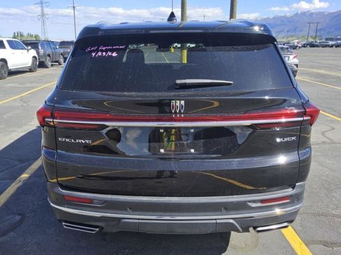 Used 2025 Buick Enclave Preferred FWD image 3