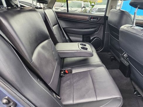 Used 2016 Subaru Outback 2.5i Limited AWD/4WD image 28