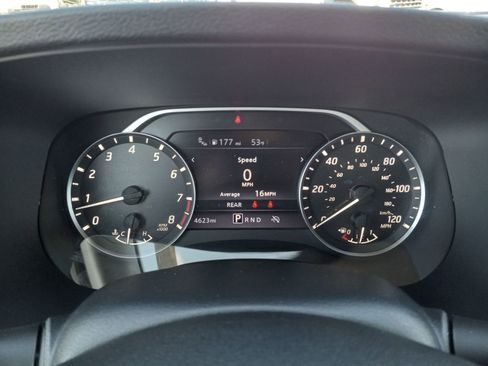 Used 2024 Nissan Frontier SV w/ SV Convenience Package image 14