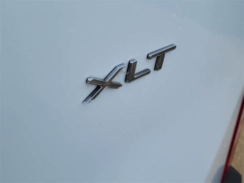 Used 2022 Ford Transit 350 XLT image 5