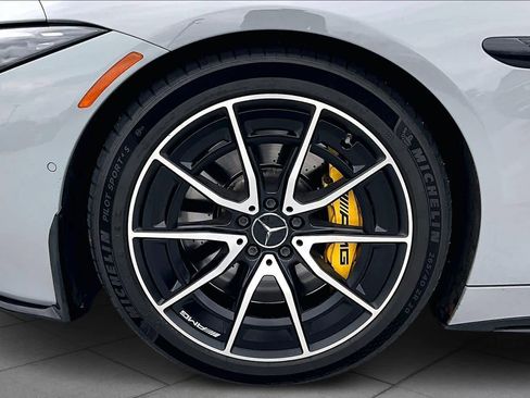 Used 2022 Mercedes-Benz SL 63 AMG AMG SL 63 image 11