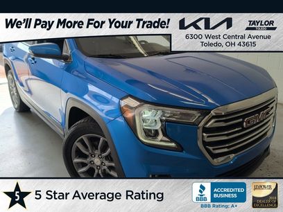 Used 2024 GMC Terrain SLT
