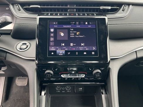 New 2026 Jeep Grand Cherokee Laredo X image 21